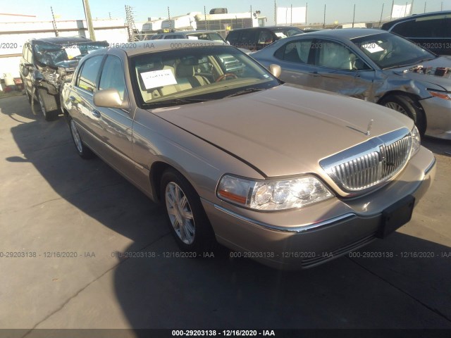 Photo 0 VIN: 2LNBL8CV0AX623543 - LINCOLN TOWN CAR 