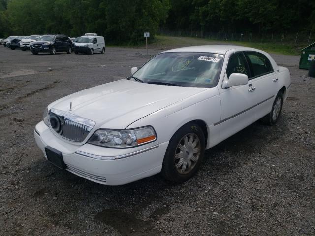 Photo 1 VIN: 2LNBL8CV0BX752061 - LINCOLN TOWN CAR S 