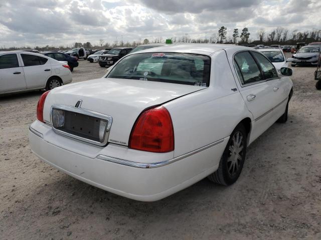 Photo 3 VIN: 2LNBL8CV0BX754098 - LINCOLN TOWN CAR S 