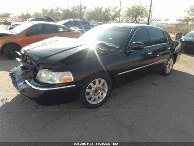 Photo 1 VIN: 2LNBL8CV0BX757230 - LINCOLN TOWN CAR 