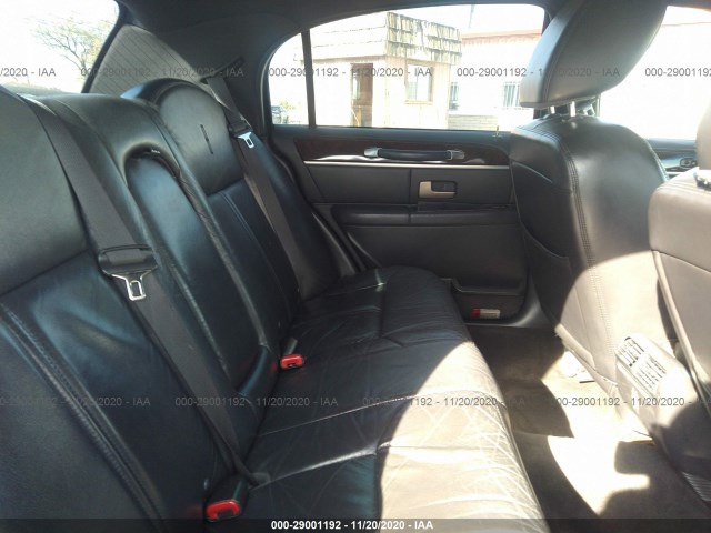 Photo 7 VIN: 2LNBL8CV0BX757230 - LINCOLN TOWN CAR 