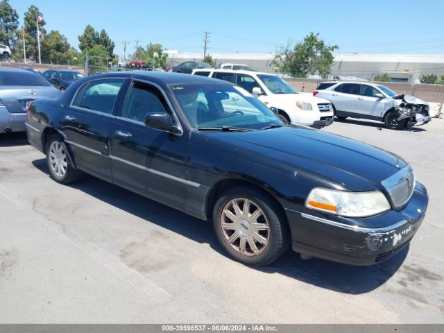 Photo 0 VIN: 2LNBL8CV0BX766008 - LINCOLN TOWN CAR 