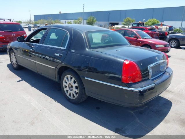 Photo 2 VIN: 2LNBL8CV0BX766008 - LINCOLN TOWN CAR 