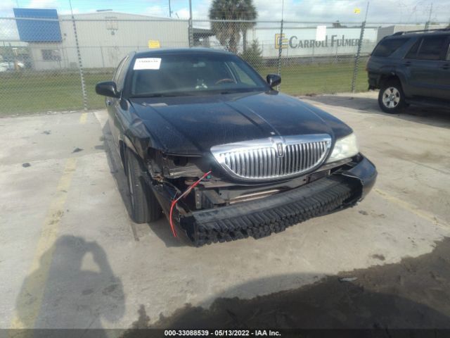 Photo 5 VIN: 2LNBL8CV1AX601292 - LINCOLN TOWN CAR 