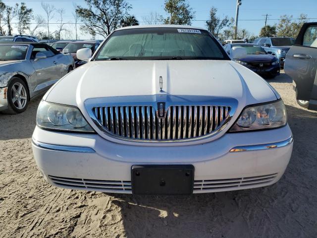 Photo 4 VIN: 2LNBL8CV1AX611269 - LINCOLN TOWN CAR S 