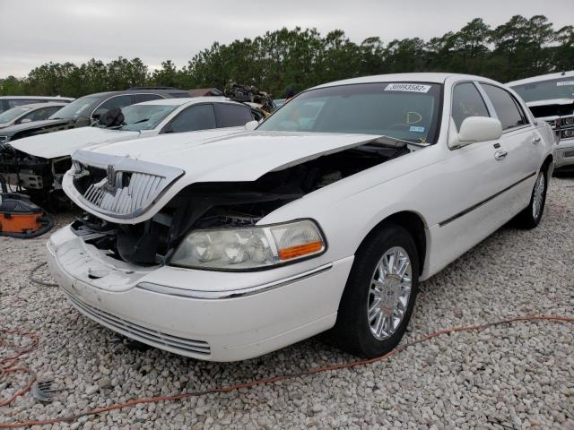 Photo 1 VIN: 2LNBL8CV1AX623101 - LINCOLN TOWN CAR S 