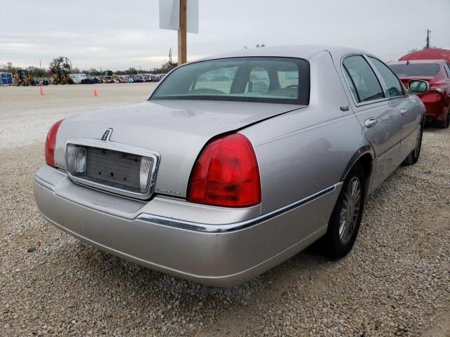 Photo 3 VIN: 2LNBL8CV1AX623857 - LINCOLN TOWN CAR S 