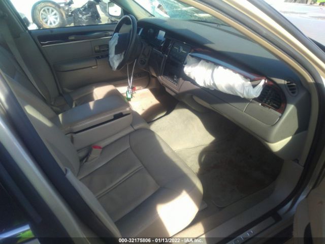 Photo 4 VIN: 2LNBL8CV1AX631490 - LINCOLN TOWN CAR 