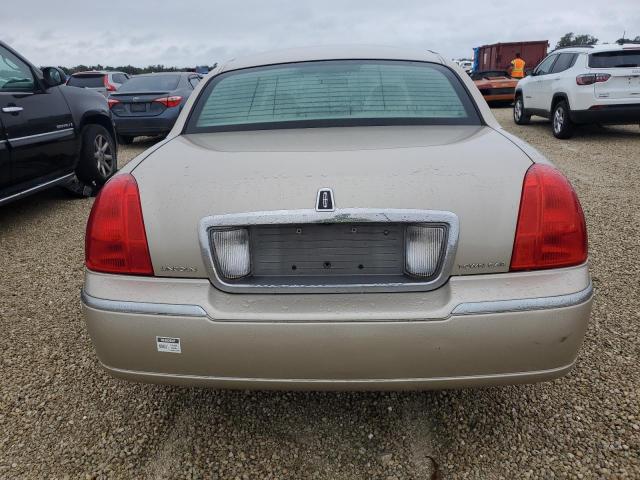 Photo 5 VIN: 2LNBL8CV1AX632025 - LINCOLN TOWN CAR S 