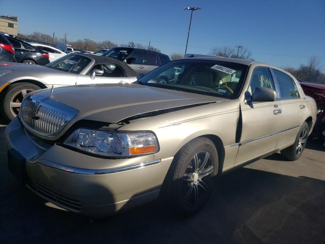 Photo 1 VIN: 2LNBL8CV1BX752778 - LINCOLN TOWN CAR S 