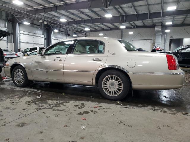 Photo 1 VIN: 2LNBL8CV1BX753574 - LINCOLN TOWNCAR 