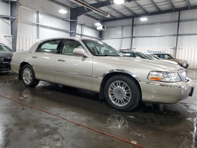 Photo 3 VIN: 2LNBL8CV1BX753574 - LINCOLN TOWNCAR 