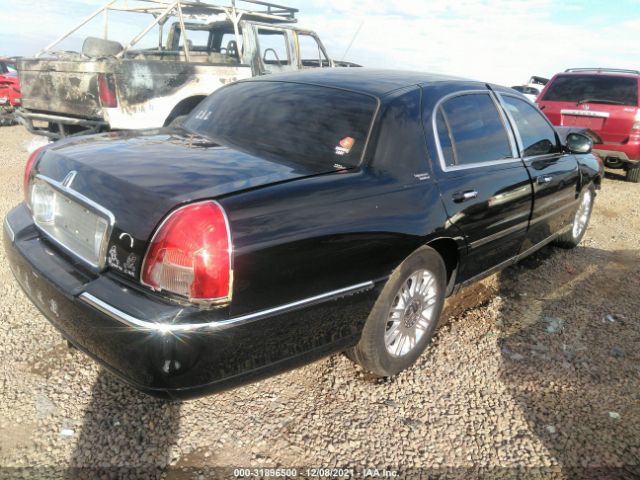 Photo 3 VIN: 2LNBL8CV1BX762601 - LINCOLN TOWN CAR 