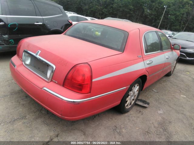 Photo 3 VIN: 2LNBL8CV1BX764834 - LINCOLN TOWN CAR 