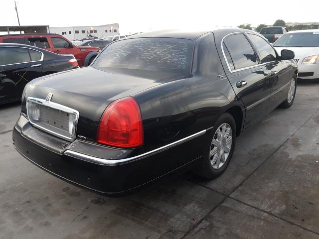 Photo 3 VIN: 2LNBL8CV1BX764932 - LINCOLN TOWN CAR S 