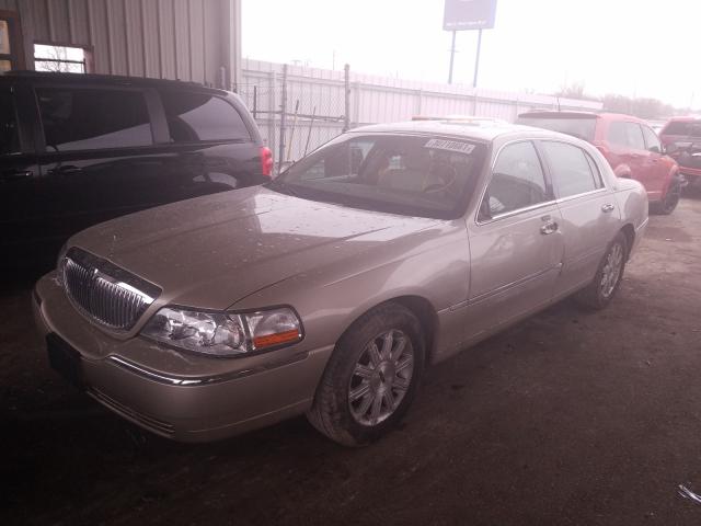 Photo 1 VIN: 2LNBL8CV2AX752237 - LINCOLN TOWN CAR S 