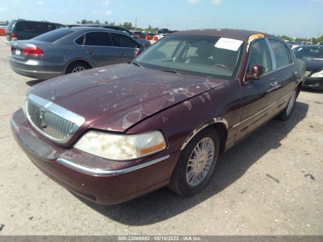 Photo 1 VIN: 2LNBL8CV2AX752691 - LINCOLN TOWN CAR 