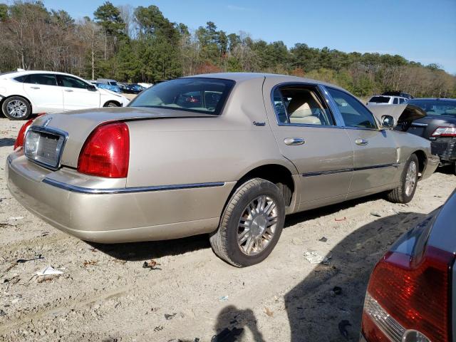 Photo 2 VIN: 2LNBL8CV2BX753924 - LINCOLN TOWNCAR 