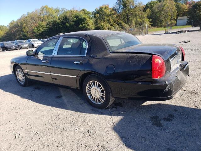 Photo 1 VIN: 2LNBL8CV3BX757402 - LINCOLN TOWN CAR S 