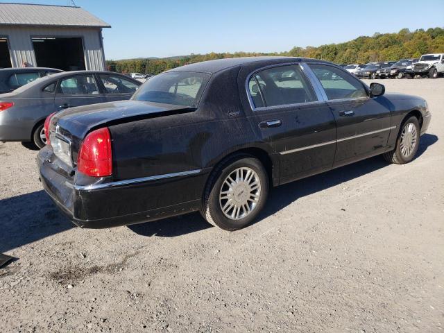 Photo 2 VIN: 2LNBL8CV3BX757402 - LINCOLN TOWN CAR S 