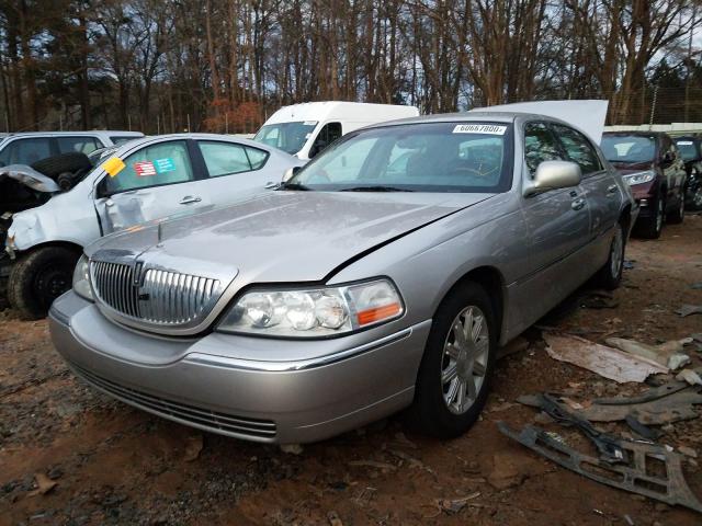 Photo 1 VIN: 2LNBL8CV4AX616904 - LINCOLN TOWN CAR S 