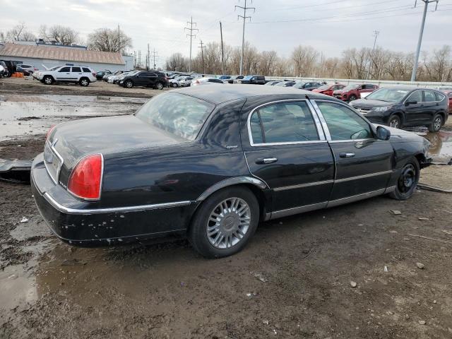 Photo 2 VIN: 2LNBL8CV4AX620838 - LINCOLN TOWNCAR 