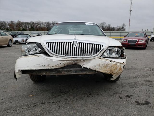 Photo 4 VIN: 2LNBL8CV4AX752434 - LINCOLN TOWN CAR S 