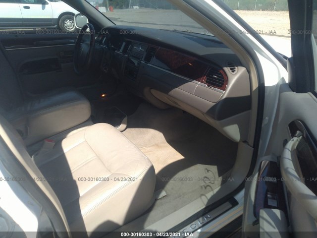 Photo 4 VIN: 2LNBL8CV4BX750376 - LINCOLN TOWN CAR 