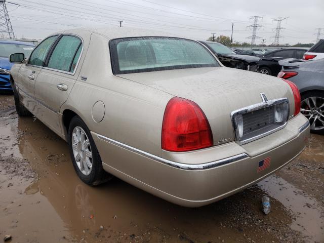 Photo 2 VIN: 2LNBL8CV4BX752130 - LINCOLN TOWN CAR S 