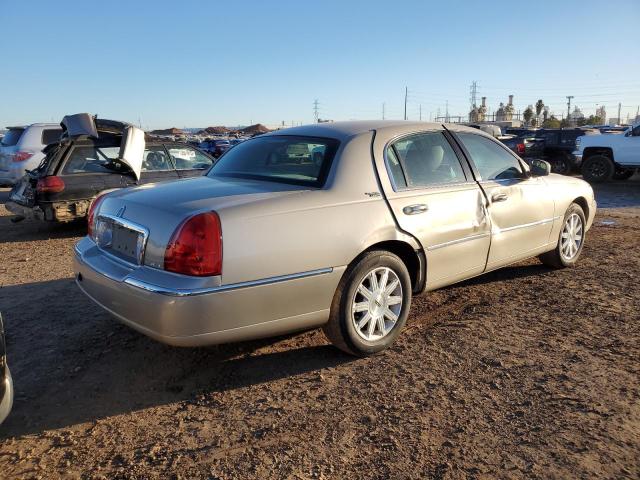 Photo 2 VIN: 2LNBL8CV4BX756758 - LINCOLN TOWN CAR S 