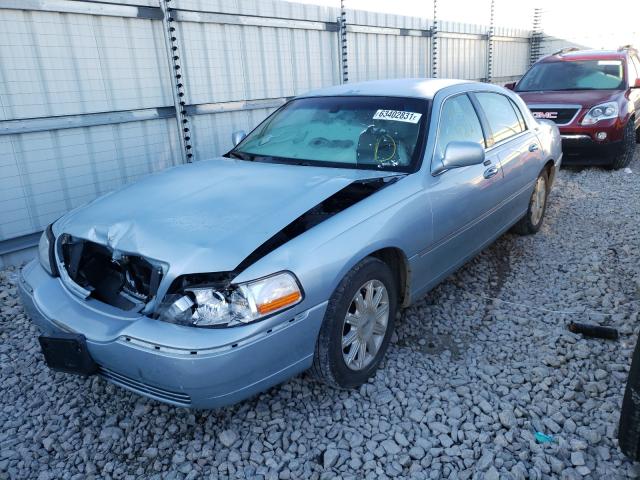 Photo 1 VIN: 2LNBL8CV4BX758770 - LINCOLN TOWN CAR S 