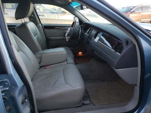 Photo 4 VIN: 2LNBL8CV4BX758770 - LINCOLN TOWN CAR S 