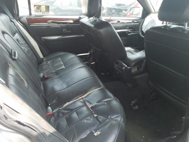 Photo 5 VIN: 2LNBL8CV4BX760809 - LINCOLN TOWN CAR S 