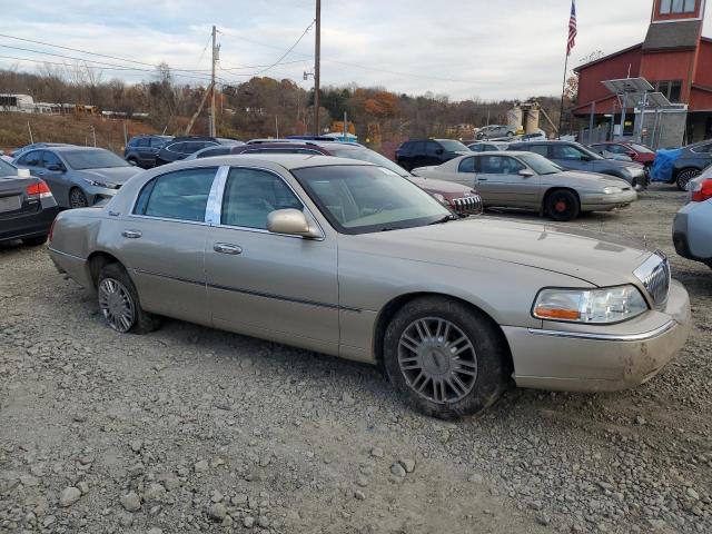 Photo 3 VIN: 2LNBL8CV5AX612571 - LINCOLN TOWN CAR S 