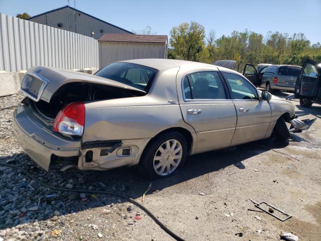 Photo 2 VIN: 2LNBL8CV5AX618807 - LINCOLN TOWN CAR S 