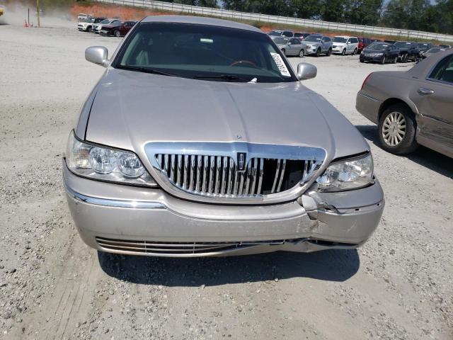 Photo 4 VIN: 2LNBL8CV5AX621349 - LINCOLN TOWN CAR S 