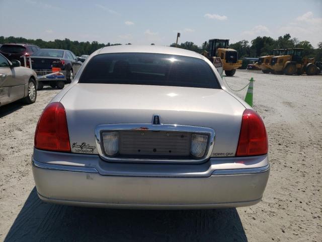 Photo 5 VIN: 2LNBL8CV5AX621349 - LINCOLN TOWN CAR S 