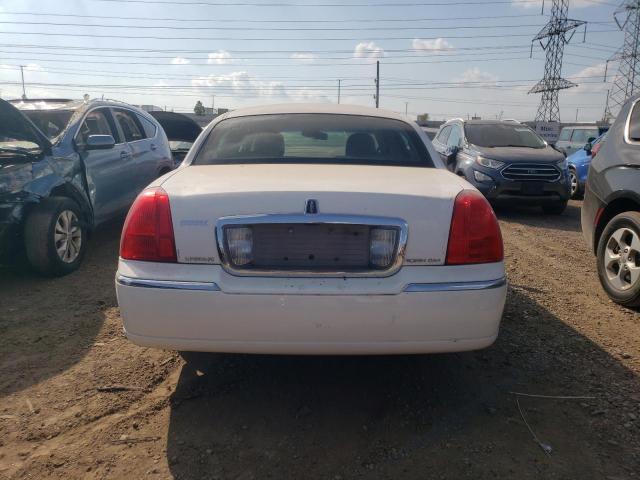 Photo 5 VIN: 2LNBL8CV5AX751521 - LINCOLN TOWN CAR S 