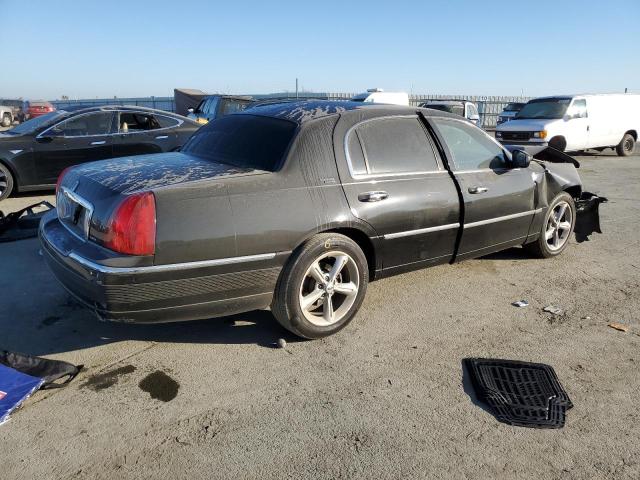 Photo 2 VIN: 2LNBL8CV5BX750547 - LINCOLN TOWN CAR S 