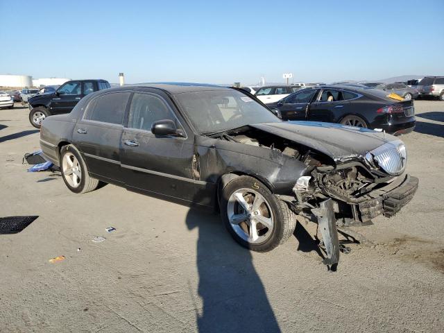 Photo 3 VIN: 2LNBL8CV5BX750547 - LINCOLN TOWN CAR S 