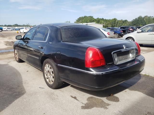 Photo 2 VIN: 2LNBL8CV5BX755764 - LINCOLN TOWN CAR S 