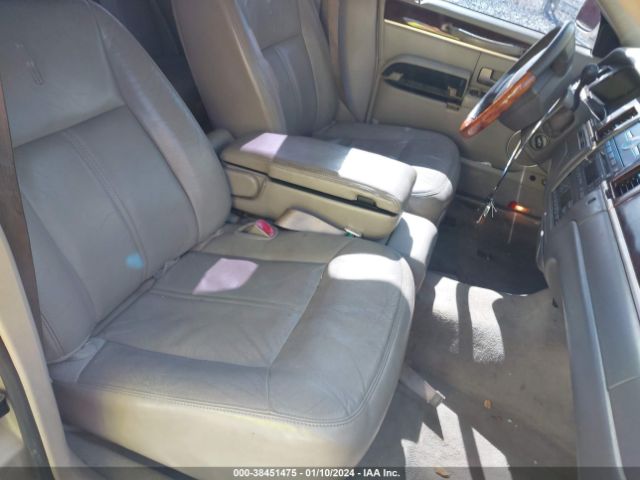 Photo 4 VIN: 2LNBL8CV6AX614006 - LINCOLN TOWN CAR 