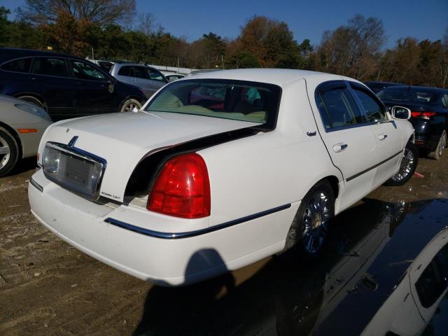 Photo 2 VIN: 2LNBL8CV6AX615995 - LINCOLN TOWN CAR S 