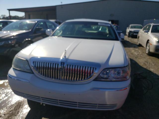 Photo 4 VIN: 2LNBL8CV6AX615995 - LINCOLN TOWN CAR S 