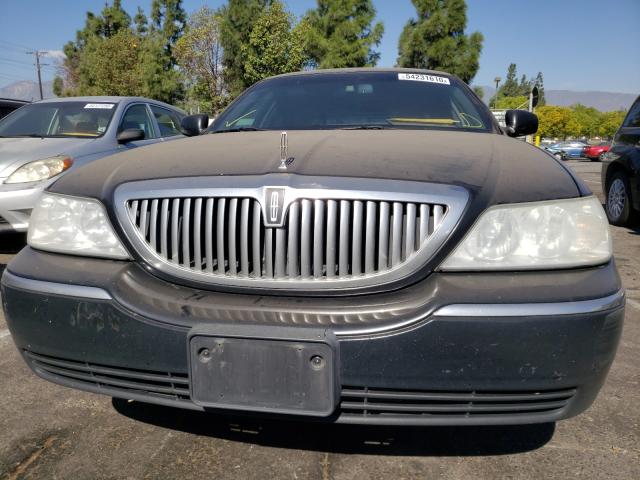 Photo 8 VIN: 2LNBL8CV6AX616628 - LINCOLN TOWN CAR S 