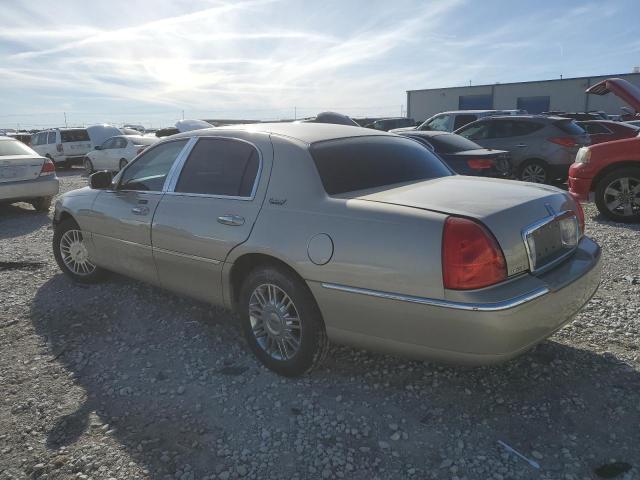 Photo 1 VIN: 2LNBL8CV6AX631145 - LINCOLN TOWN CAR S 