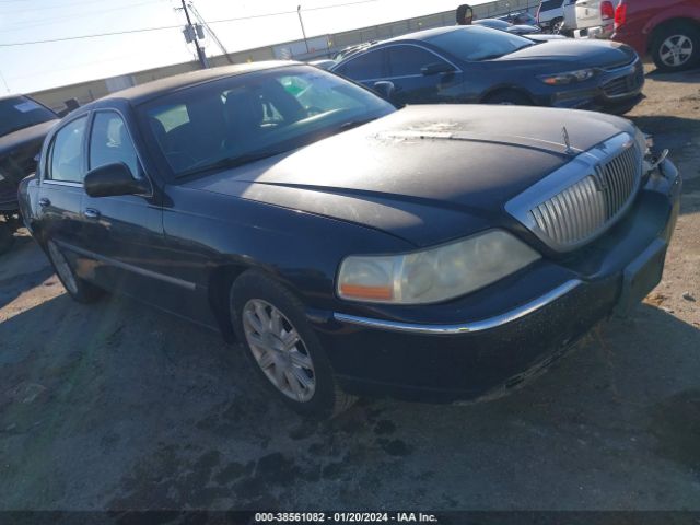 Photo 0 VIN: 2LNBL8CV6BX751481 - LINCOLN TOWN CAR 