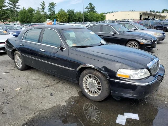 Photo 3 VIN: 2LNBL8CV6BX752095 - LINCOLN TOWN CAR S 