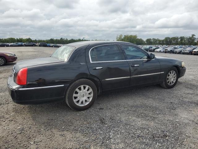 Photo 2 VIN: 2LNBL8CV6BX754462 - LINCOLN TOWN CAR S 