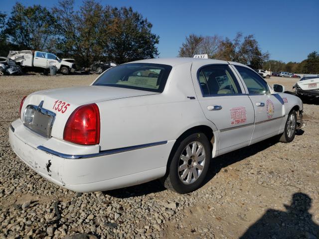 Photo 3 VIN: 2LNBL8CV6BX756146 - LINCOLN TOWN CAR S 